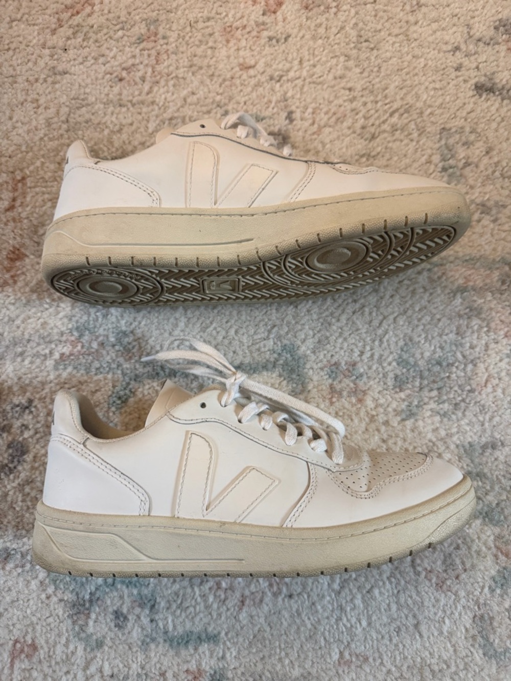 Veja V-10 Leather Sneakers - Picture 2 of 7